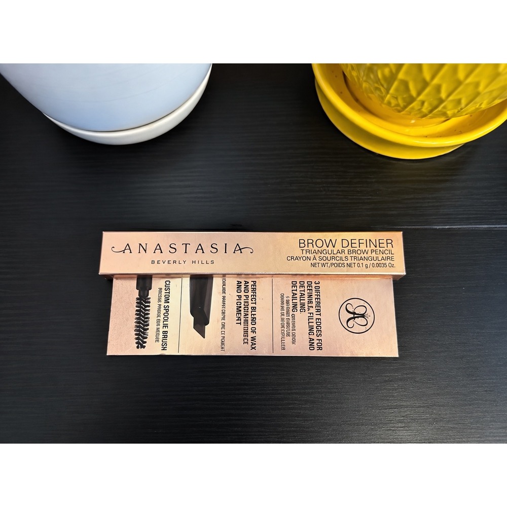 Anastasia Beverly Hills Brow Definer dark brown new in Box